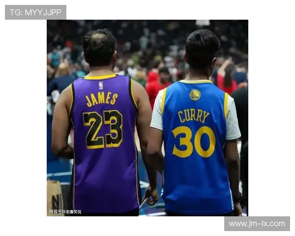 詹姆斯领衔湖人迎战勇士 新赛季首场比赛精彩回顾